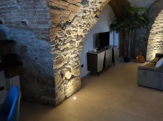 D'avalos Bed & Breakfast 4*